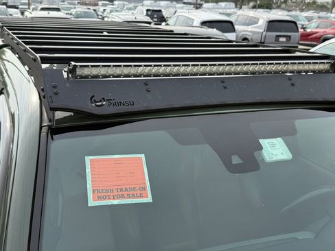 Used 2021 Toyota Tacoma TRD Sport w/ Technology Package image 8