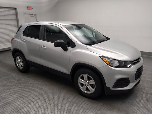 Used 2020 Chevrolet Trax LS w/ Tint and Cruise Package FWD image 11