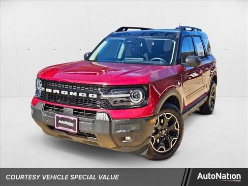 New 2025 Ford Bronco Sport Outer Banks w/ Outer Banks Tech Package+ AWD/4WD image 1