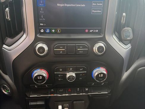 Used 2019 GMC Sierra 1500 SLE w/ SLE Value Package AWD/4WD image 10
