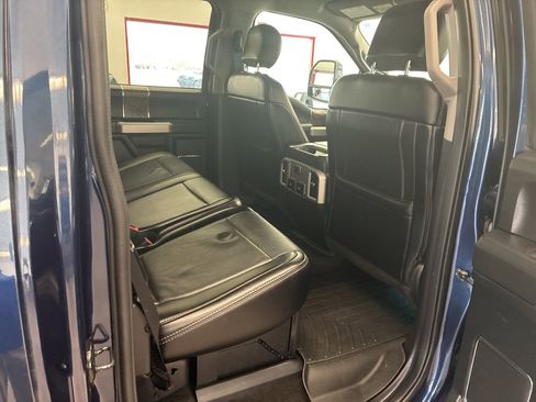 Used 2018 Ford F350 Lariat w/ Lariat Ultimate Package AWD/4WD image 34