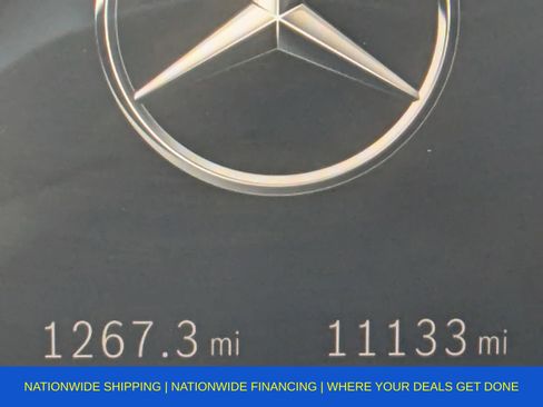 Used 2024 Mercedes-Benz GLC 300 4MATIC image 40