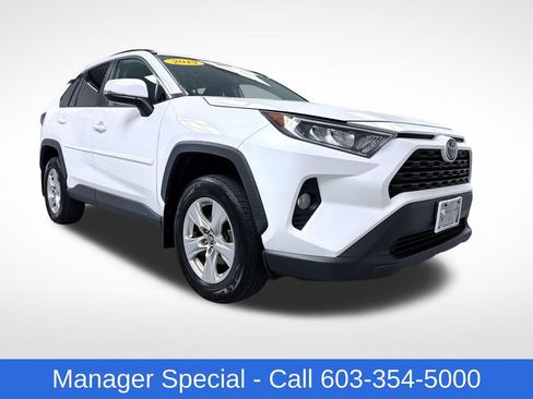Used 2019 Toyota RAV4 XLE AWD/4WD image 1