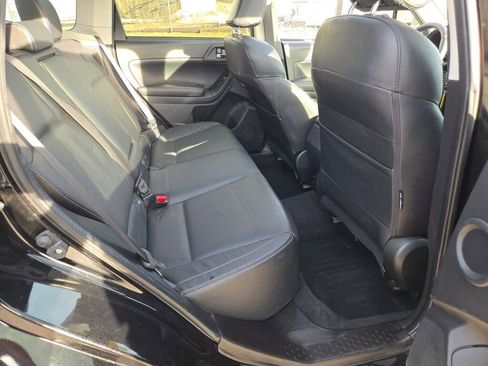 Used 2017 Subaru Forester 2.5i Limited image 9
