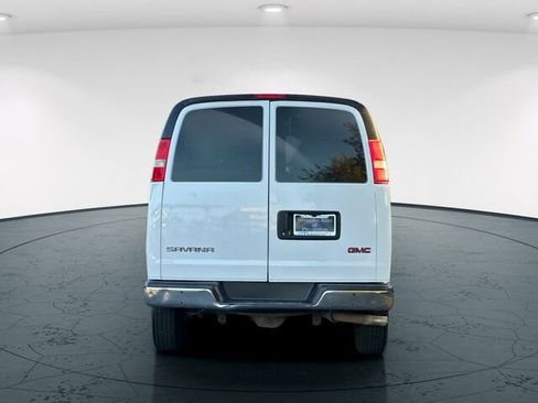 Used 2017 GMC Savana 2500 image 6