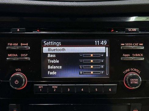 Used 2016 Nissan Rogue SV FWD image 48
