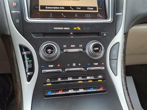 Used 2018 Lincoln MKX Reserve w/ Lincoln MKX Climate Package AWD/4WD image 20