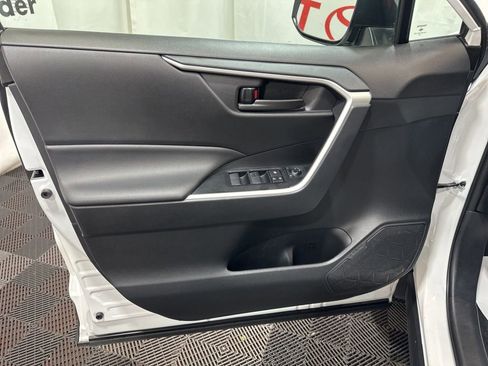 Used 2025 Toyota RAV4 LE image 21