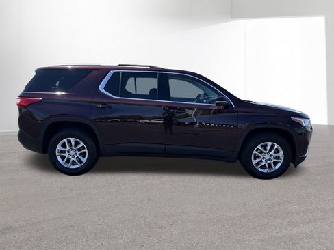 Used 2018 Chevrolet Traverse LT w/ LPO, Floor Liner Package AWD/4WD image 9