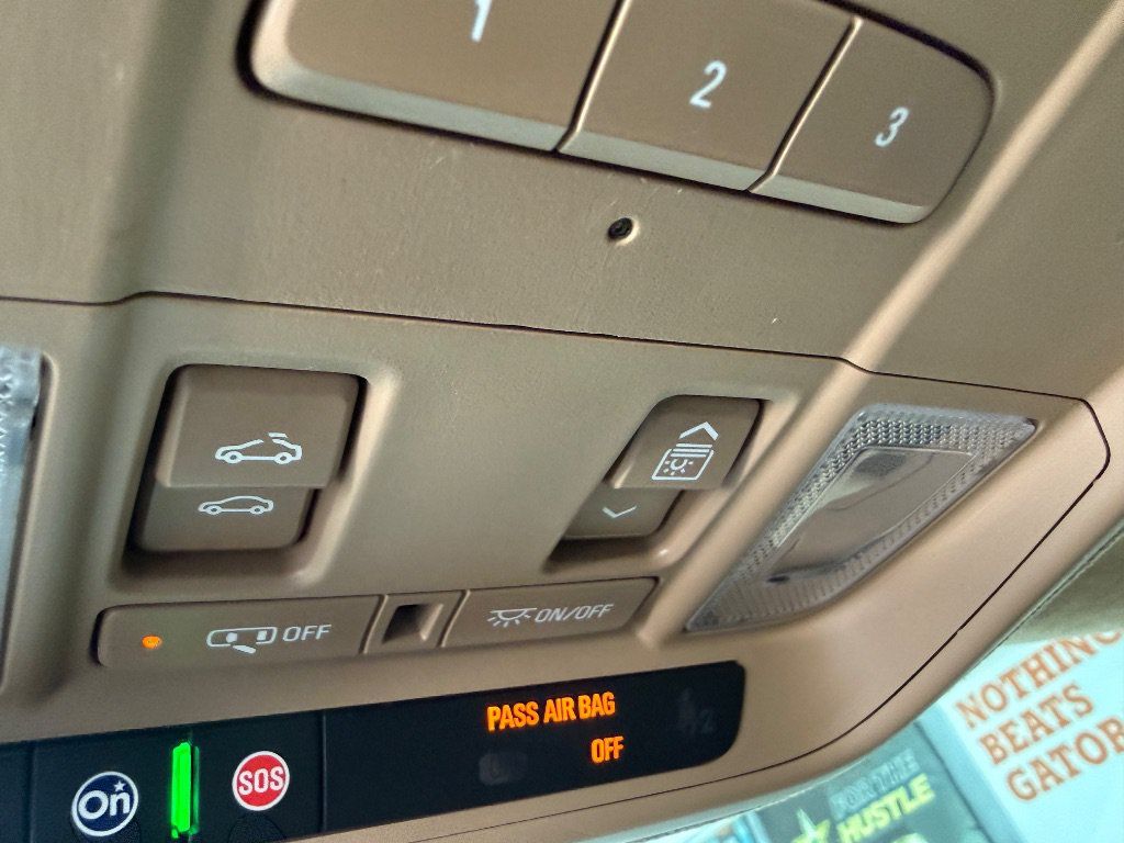 Used 2018 Cadillac XT5 Platinum w/ Driver Assist Package AWD/4WD image 35
