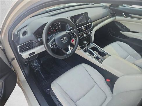 Used 2019 Honda Accord LX image 10