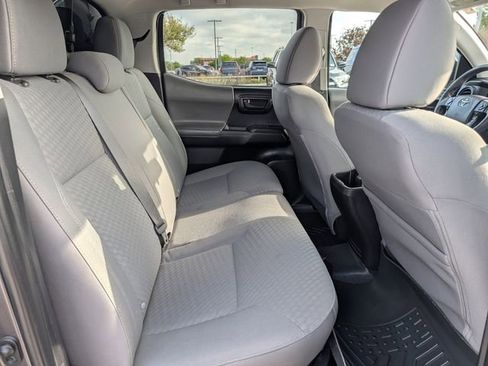 Used 2021 Toyota Tacoma SR image 32