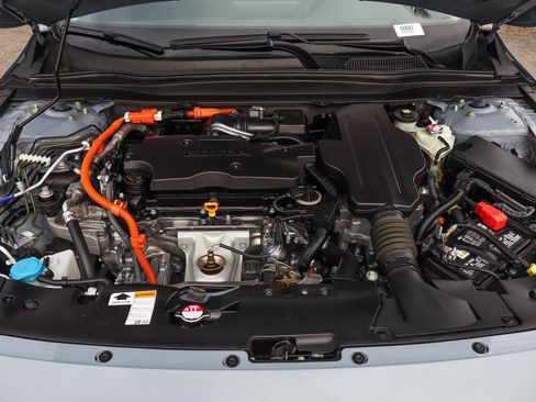 Used 2022 Honda Accord Touring image 11