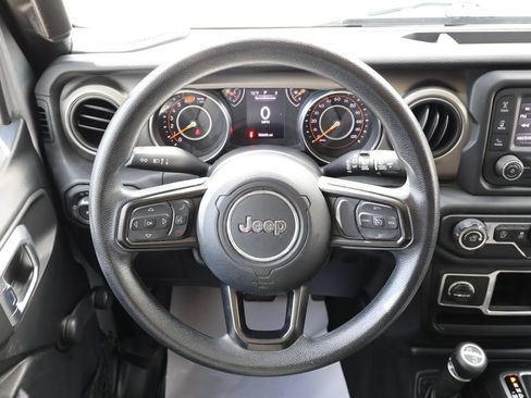 Used 2018 Jeep Wrangler Unlimited Sport AWD/4WD image 13