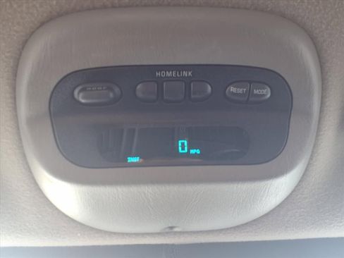 Used 2004 Chevrolet Monte Carlo SS w/ Dale Earnhardt Jr. Package image 7