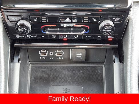 Used 2023 Jeep Grand Cherokee L Laredo w/ Luxury Tech Group I AWD/4WD image 28