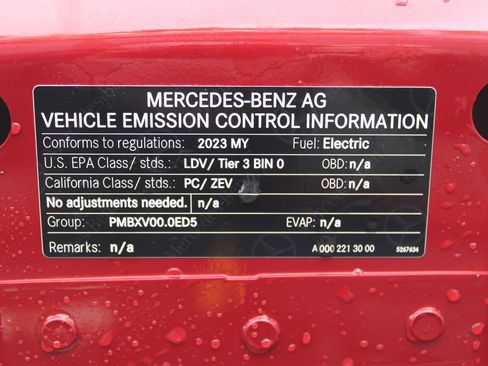 Used 2023 Mercedes-Benz EQB 300 4MATIC image 47