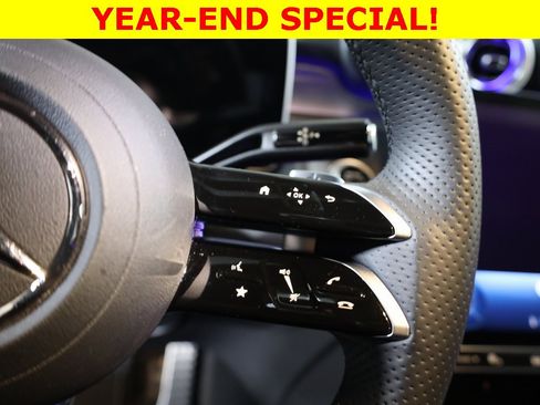 Used 2025 Mercedes-Benz GLC 300 4MATIC image 13