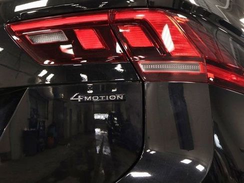 Used 2022 Volkswagen Tiguan SE image 11