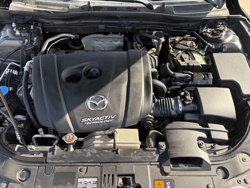 Used 2018 MAZDA MAZDA3 Grand Touring w/ Premium Equipment Package image 28