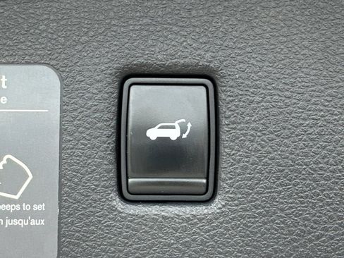 Used 2022 INFINITI QX50 Luxe w/ Appearance Package FWD image 21