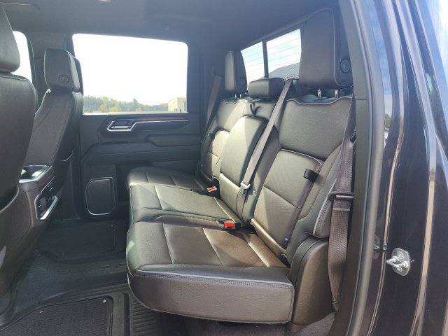 Used 2025 GMC Sierra 3500 Denali AWD/4WD image 13