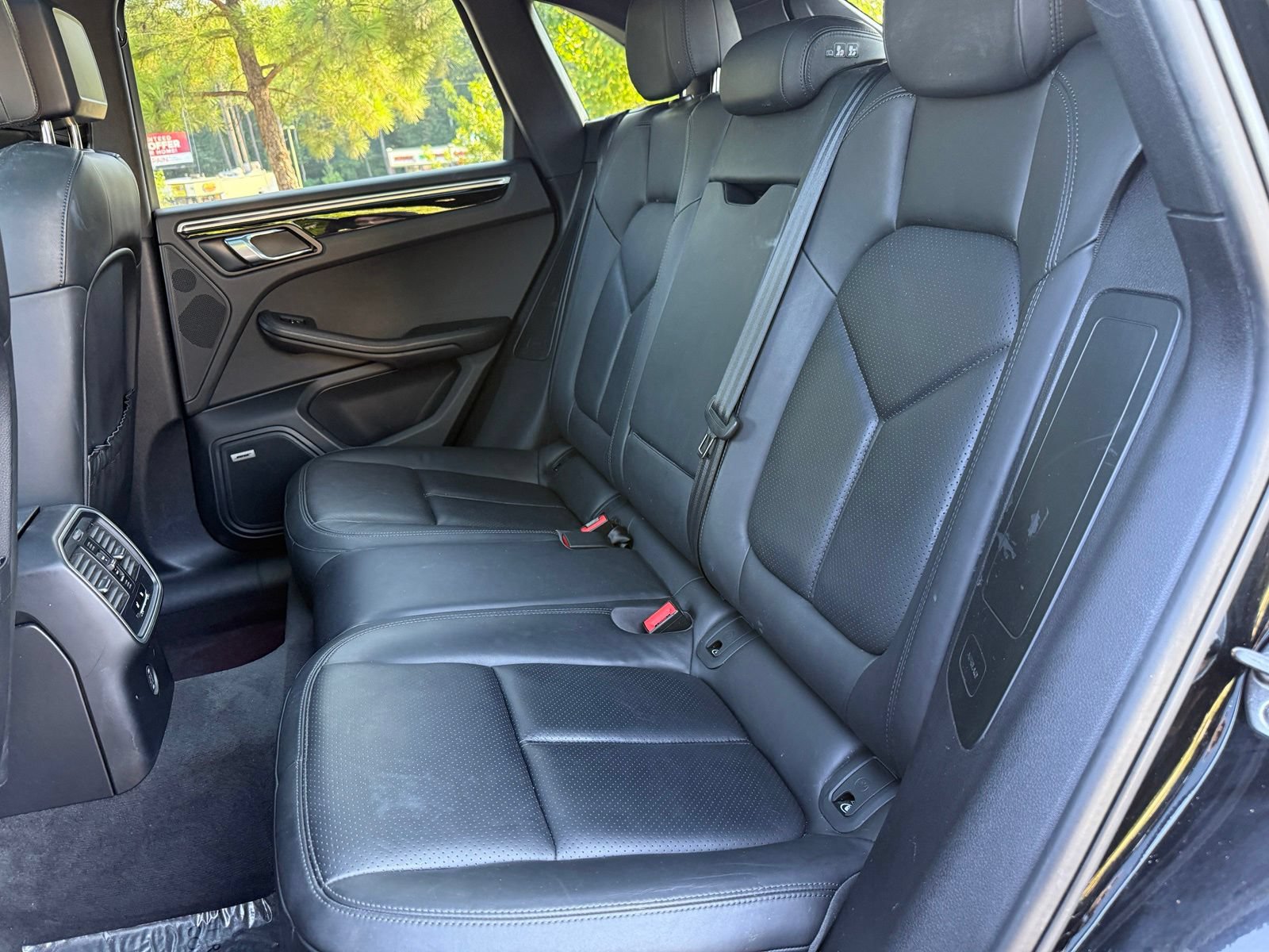 Used 2018 Porsche Macan S AWD/4WD image 39