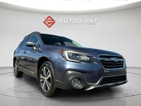 Used 2018 Subaru Outback 3.6R Limited image 11