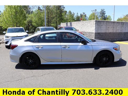 Used 2025 Honda Civic Sport image 8