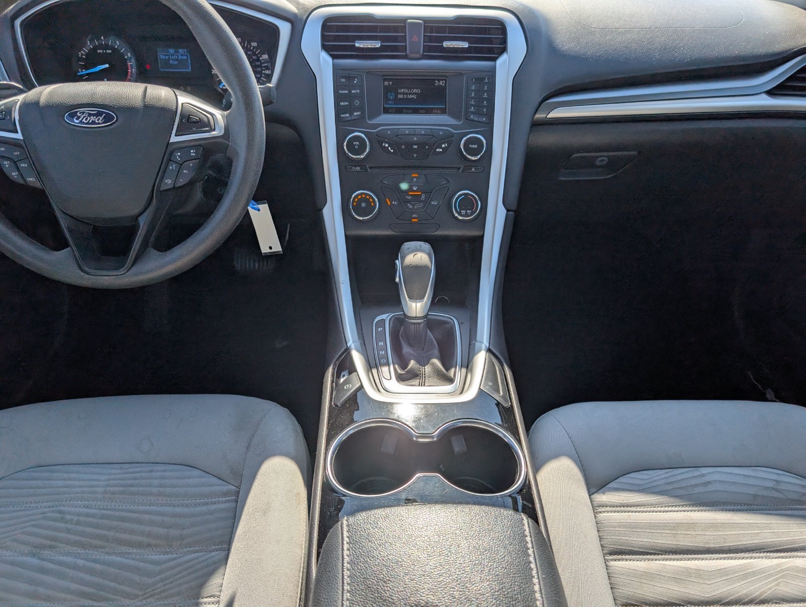 Used 2016 Ford Fusion S w/ Equipment Group 101A FWD image 7