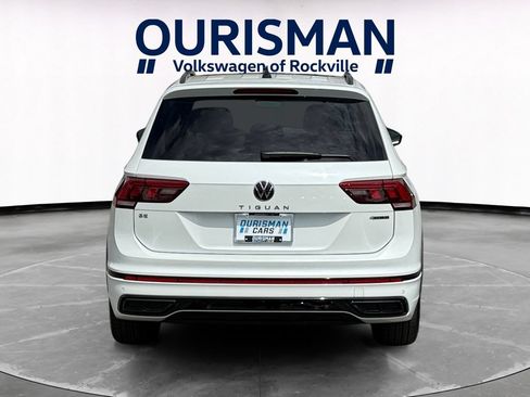 Used 2024 Volkswagen Tiguan SE R-Line AWD/4WD image 5