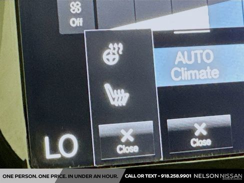 Used 2017 Volvo XC90 T6 Momentum w/ Vision Package image 20