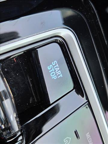 Certified 2025 BMW i7 xDrive60 AWD/4WD image 17