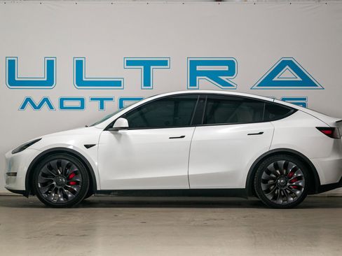 Used 2021 Tesla Model Y Performance image 11