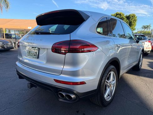 Used 2016 Porsche Cayenne S AWD/4WD image 25