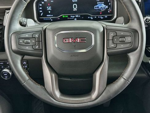 Used 2023 GMC Sierra 1500 AT4 w/ AT4 Premium Package AWD/4WD image 14