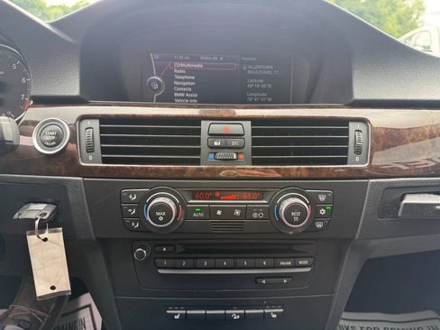Used 2009 BMW 328i xDrive Sedan AWD/4WD image 20