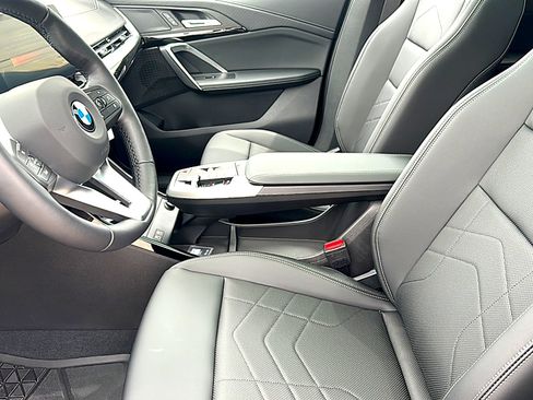 New 2026 BMW X2 xDrive28i w/ Technology Package AWD/4WD image 10