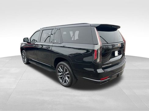 Used 2023 Cadillac Escalade ESV Sport image 5