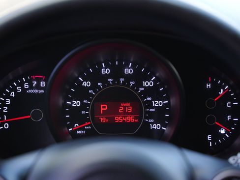 Used 2017 Kia Soul image 20