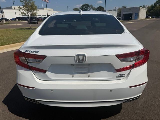 Certified 2022 Honda Accord Touring image 4