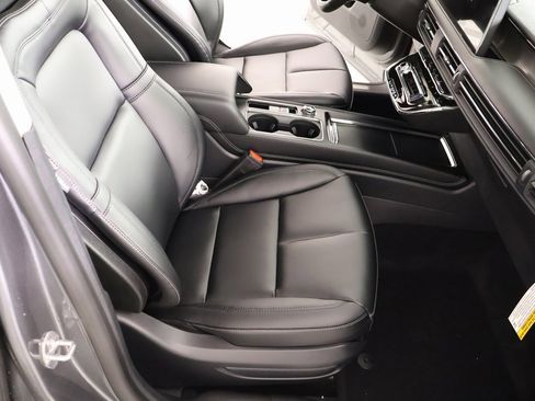 New 2026 Lincoln Corsair Premiere image 14