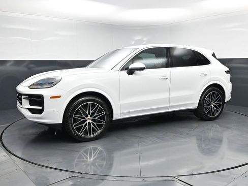 New 2026 Porsche Cayenne AWD/4WD image 1