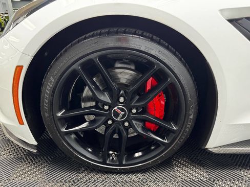 Used 2016 Chevrolet Corvette Stingray Coupe w/ 2LT Preferred Equipment Group image 19