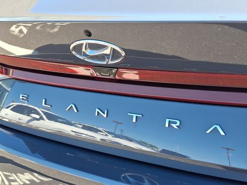 Certified 2023 Hyundai Elantra SEL w/ Convenience Package FWD image 30