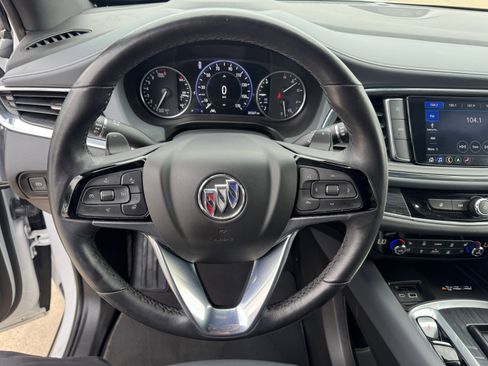Used 2024 Buick Enclave Premium image 18