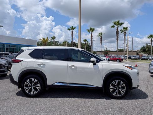 Used 2021 Nissan Rogue SV FWD image 23