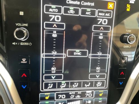 Used 2023 Subaru Outback Limited AWD/4WD image 13