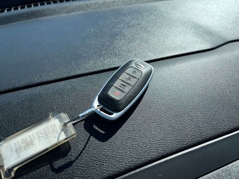 Used 2025 Nissan Sentra SV image 20