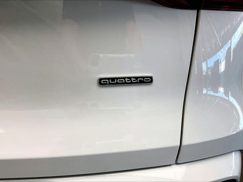 Certified 2025 Audi Q5 Premium Plus w/ Premium Plus AWD/4WD image 10